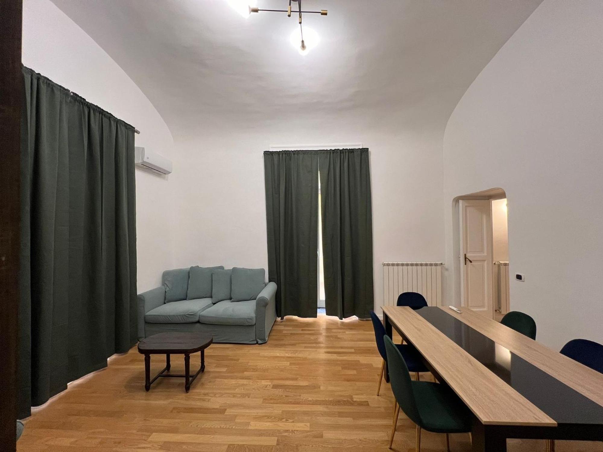 Carafa'S Central Apartment By Hhn Наполи Екстериор снимка
